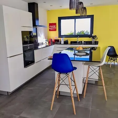 Вилла Piscine Chauffee & Jacuzzi *