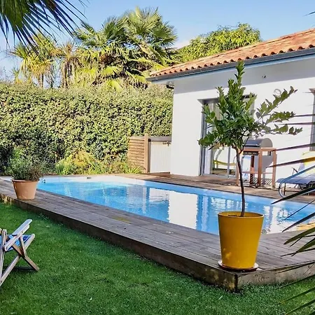 Piscine Chauffee & Jacuzzi Вилла