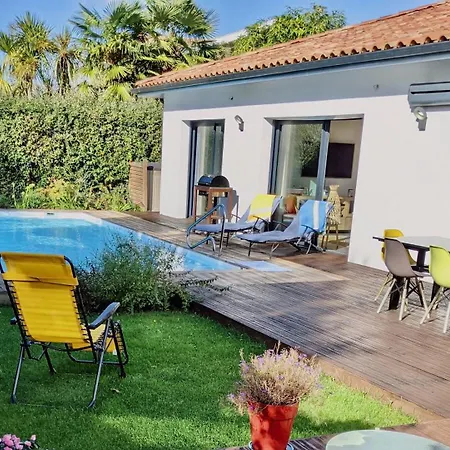Piscine Chauffee & Jacuzzi *